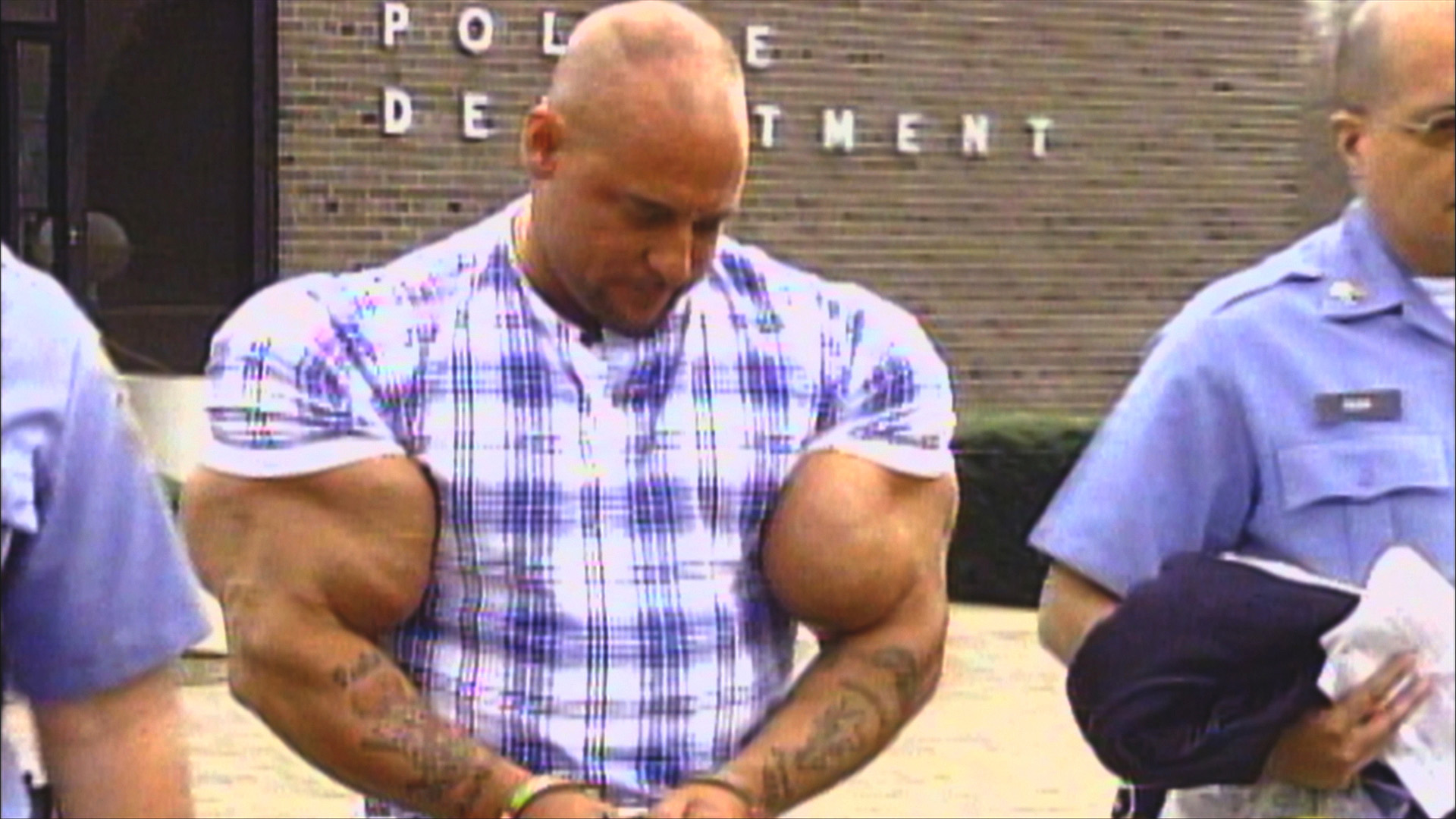 The Life of a Anabolic Steroid Dealer: The Bust