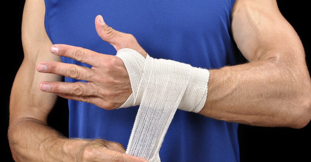 Experiencing Wrist Pain During Exercise? Here’s How to Avoid It