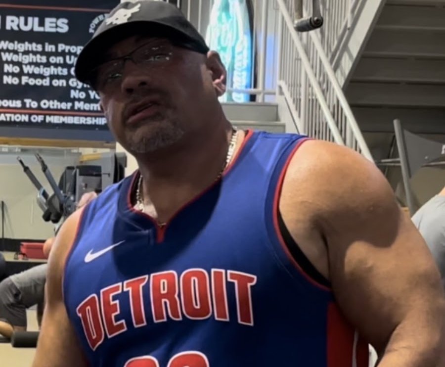 Industry Actor Big Rob Beefing with the Entire Industry… WHY?