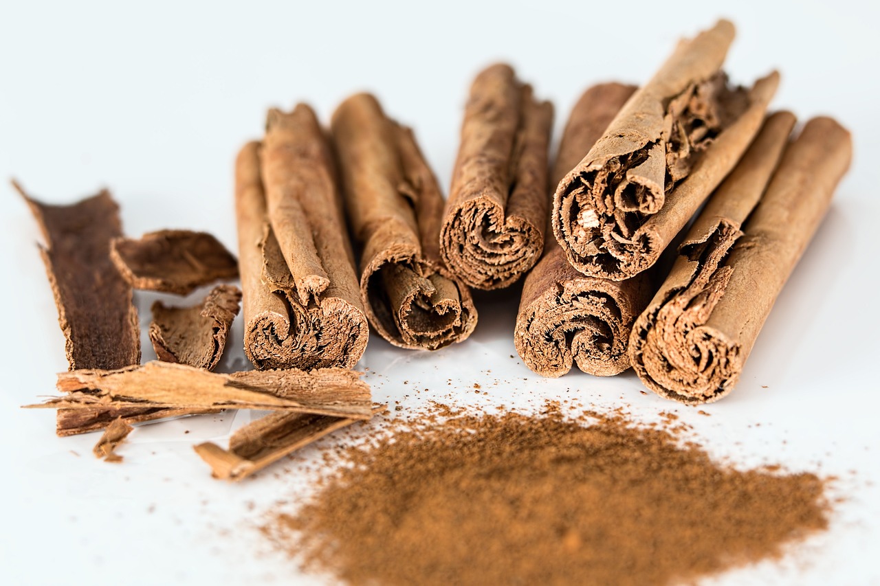 The Many Health Benefits of Cinnamon and Cinnamon Supplements The Many Health Benefits of Cinnamon and Cinnamon Supplements