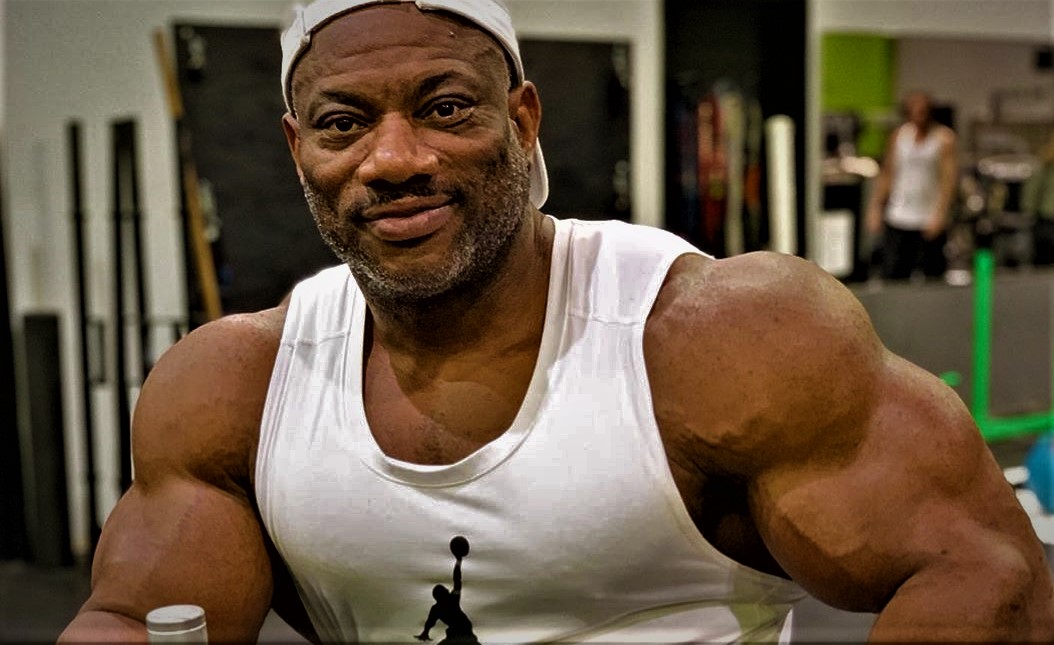 Should Dexter Jackson Do The Masters Olympia? Should Dexter Jackson Do The Masters Olympia?