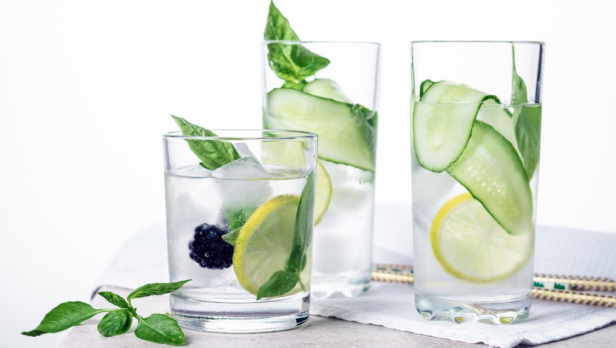 8 Health Benefits from Drinking Cucumber Water Daily